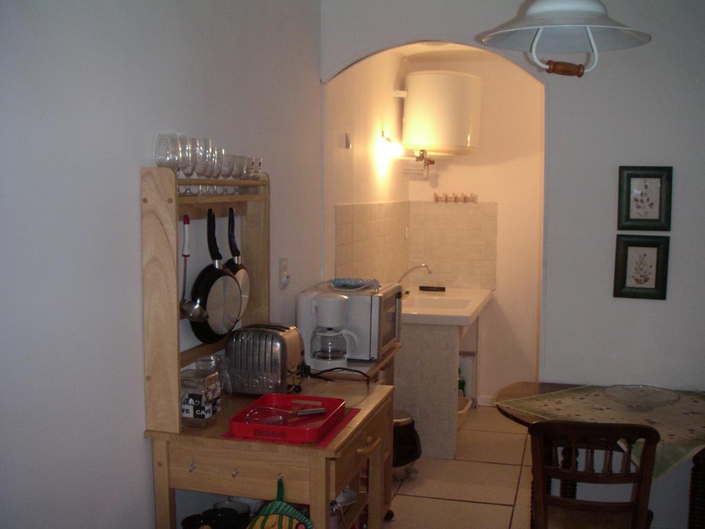 Petit Gite Des Augustins Monflanquin Ngoại thất bức ảnh